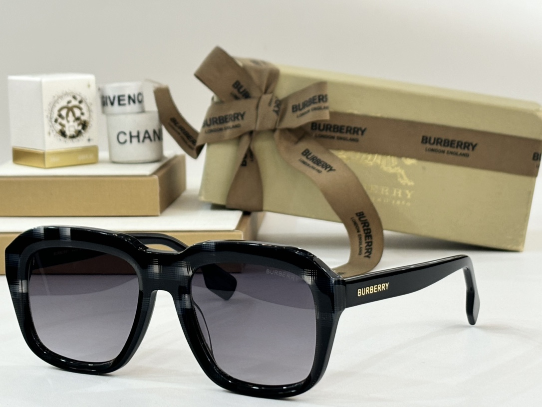 BURBURRYMOD:4350Size:55-21-145