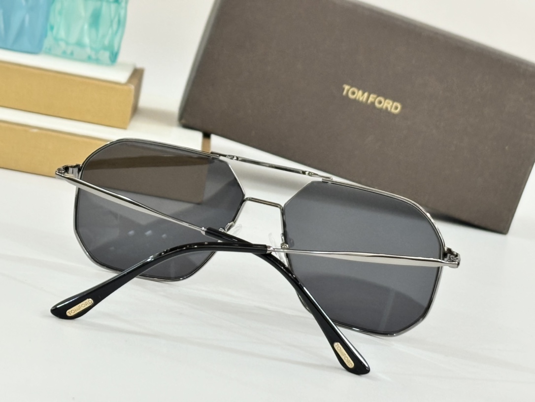 TOMFORDMOD:FT0852Size:60-15-145