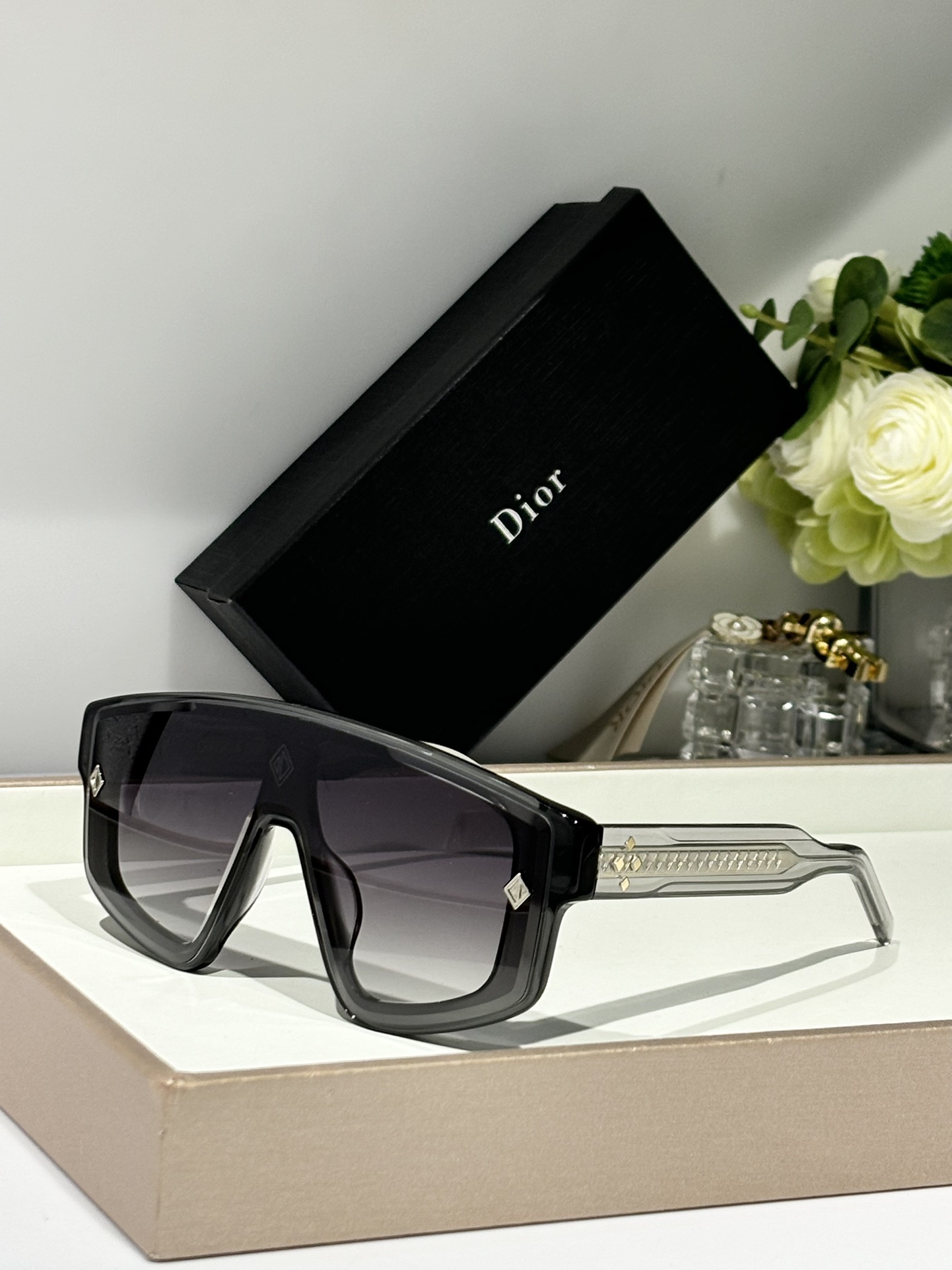 DIOR*MODdiamondM11USIZE134-0-145