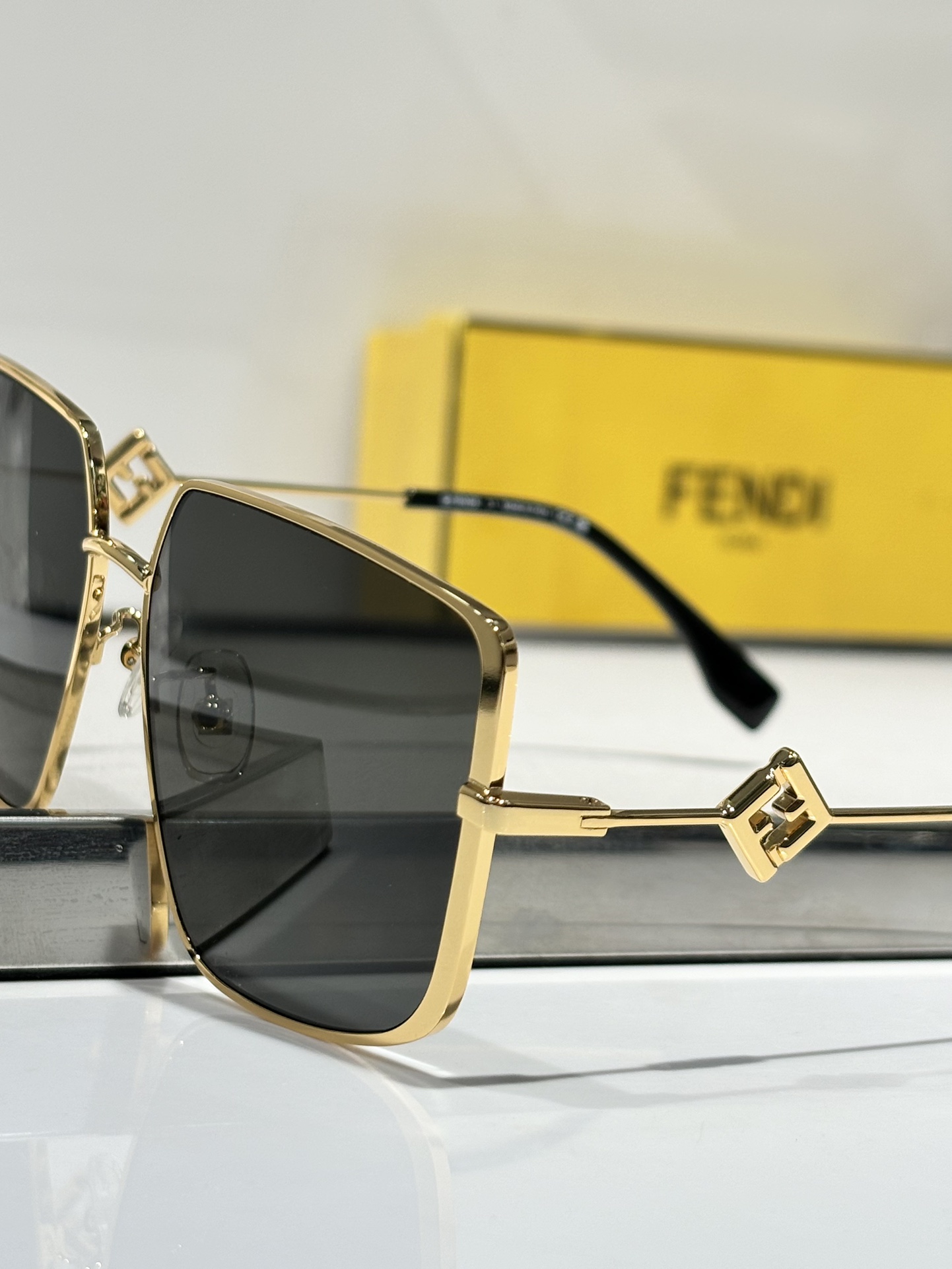  FEND*
MODEL FE40148U
SIZE59口14-145
