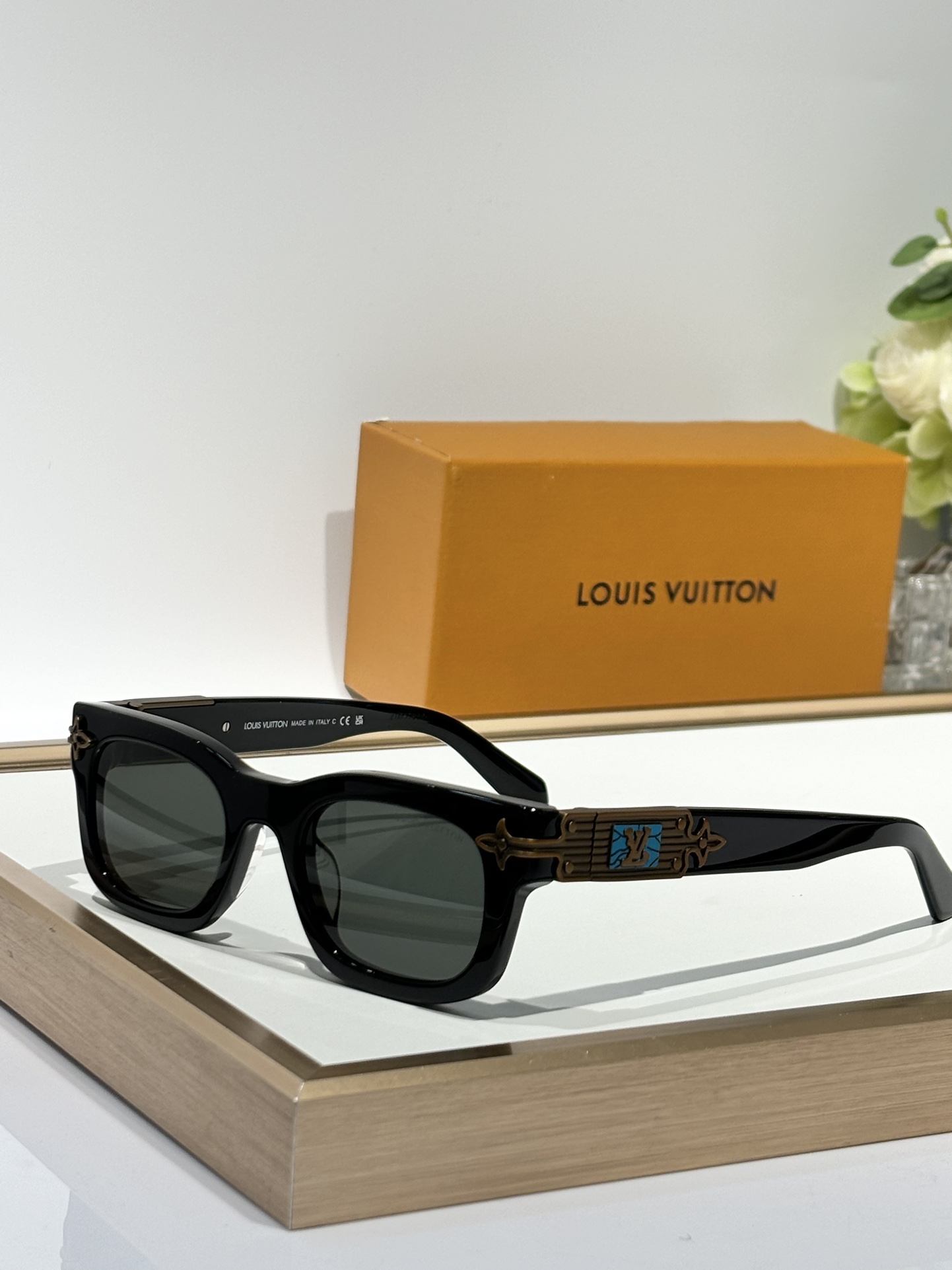 LOUISMOD:Z2529UZ2532UZ2556UZ2557UZ2558Size:48-21-140