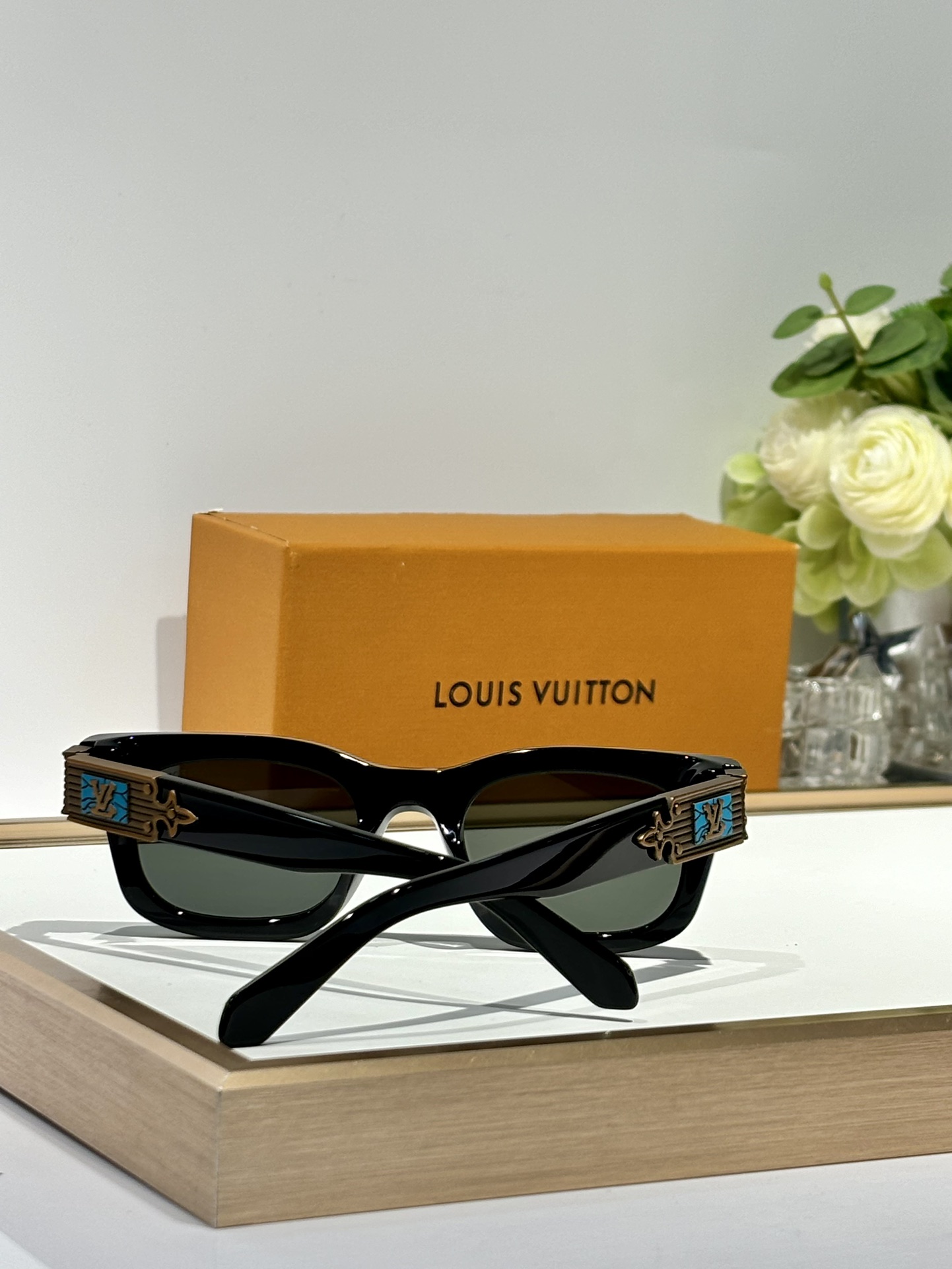 LOUISMOD:Z2529UZ2532UZ2556UZ2557UZ2558Size:48-21-140