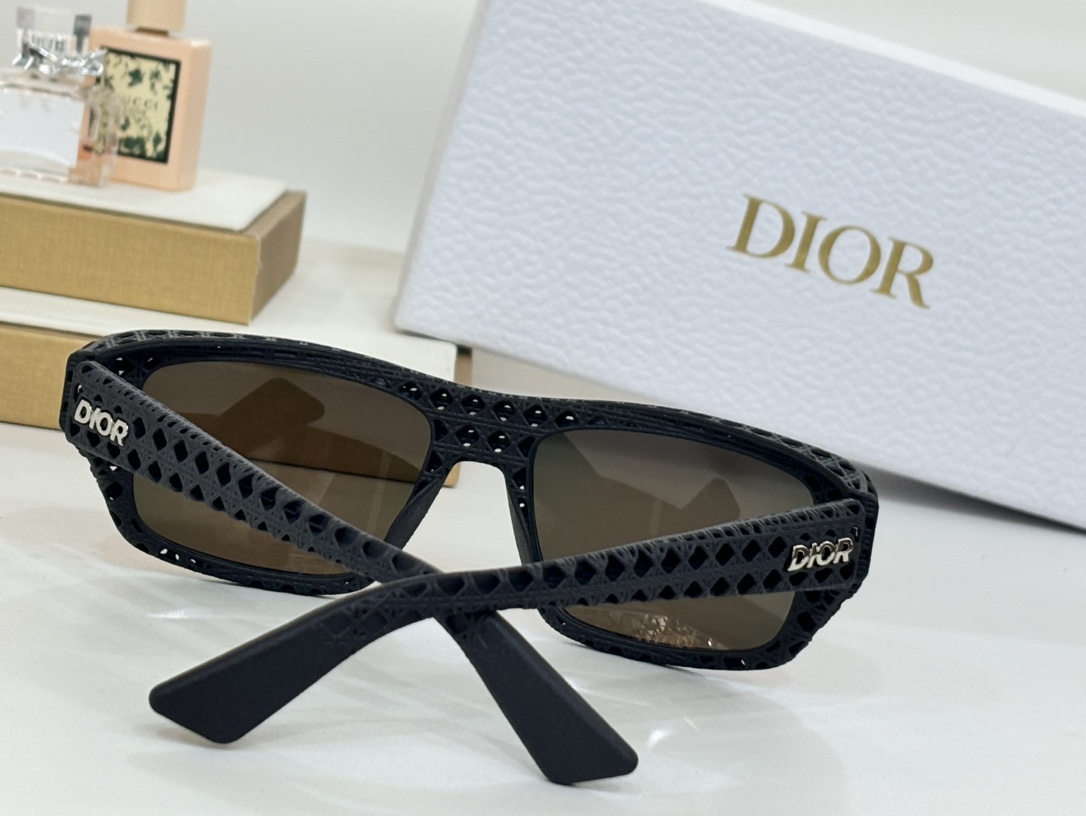 Dio*独家NFC防伪包装Mod3DS1ISize57-18-新工艺3D打印Dior3DS1I长方形太阳