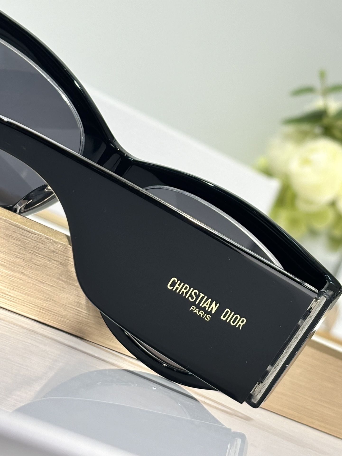 DIORNUITMOD:S1ISIZE:60-12-140