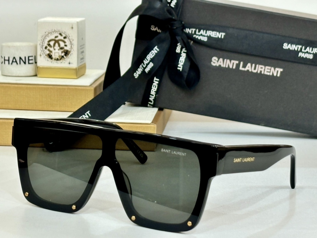 SAINTLAUREN*MODELSL607SIZE143口0-140