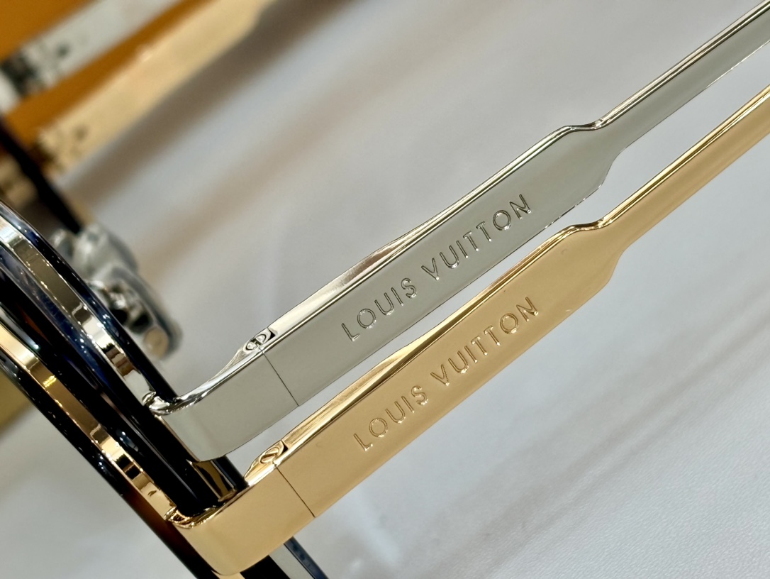 LOUISVUITTO*MODELZ2000USIZE58口16-145