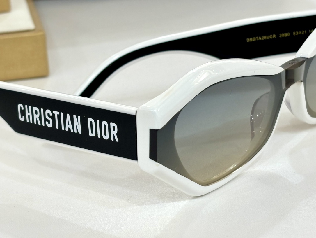 DIO*MODELDSGTA26UCRSIZE53口21-140