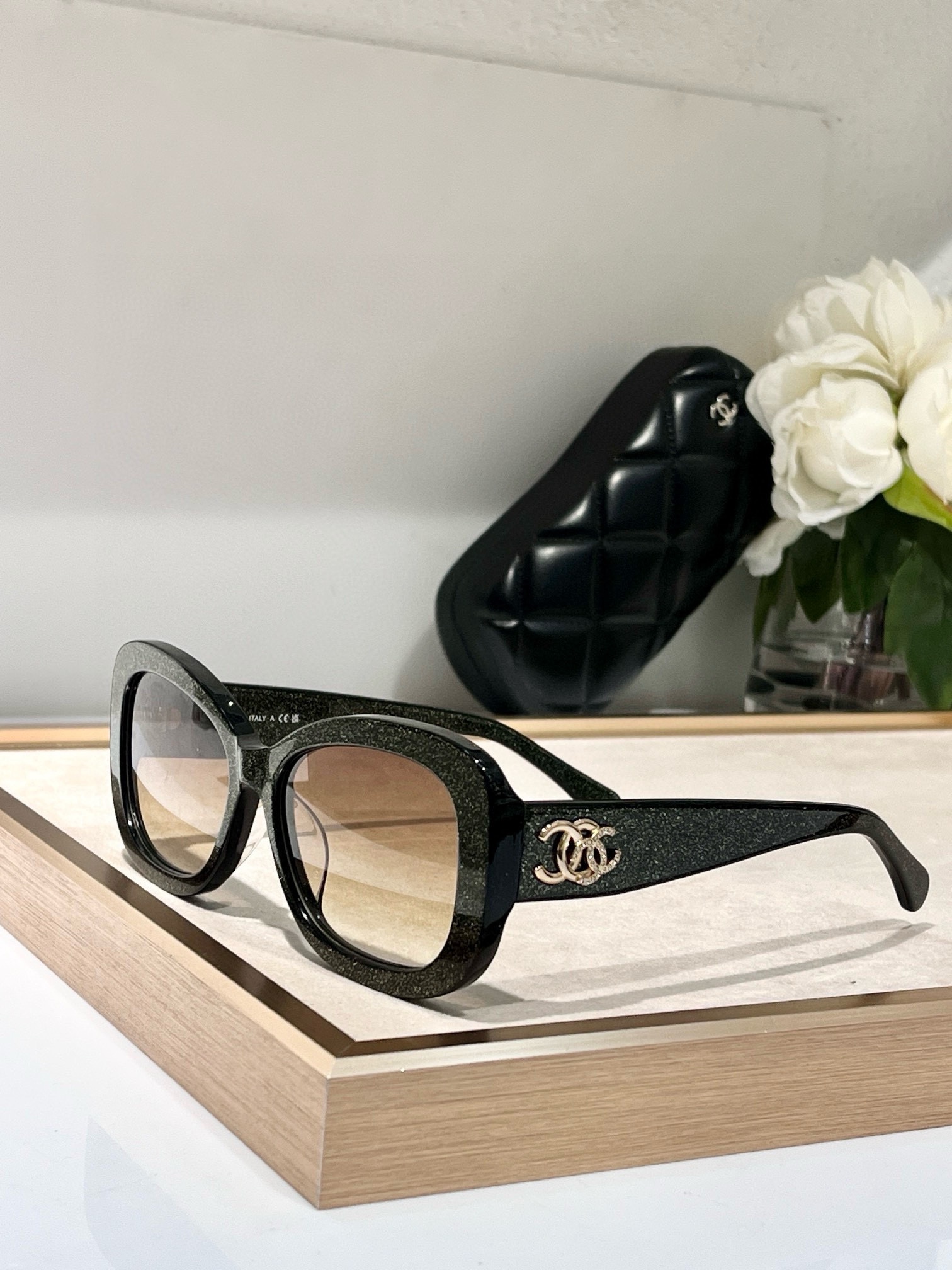  TOP QUALITY 
chanel 
diamond
modCH5468B 
SIZE55口19-