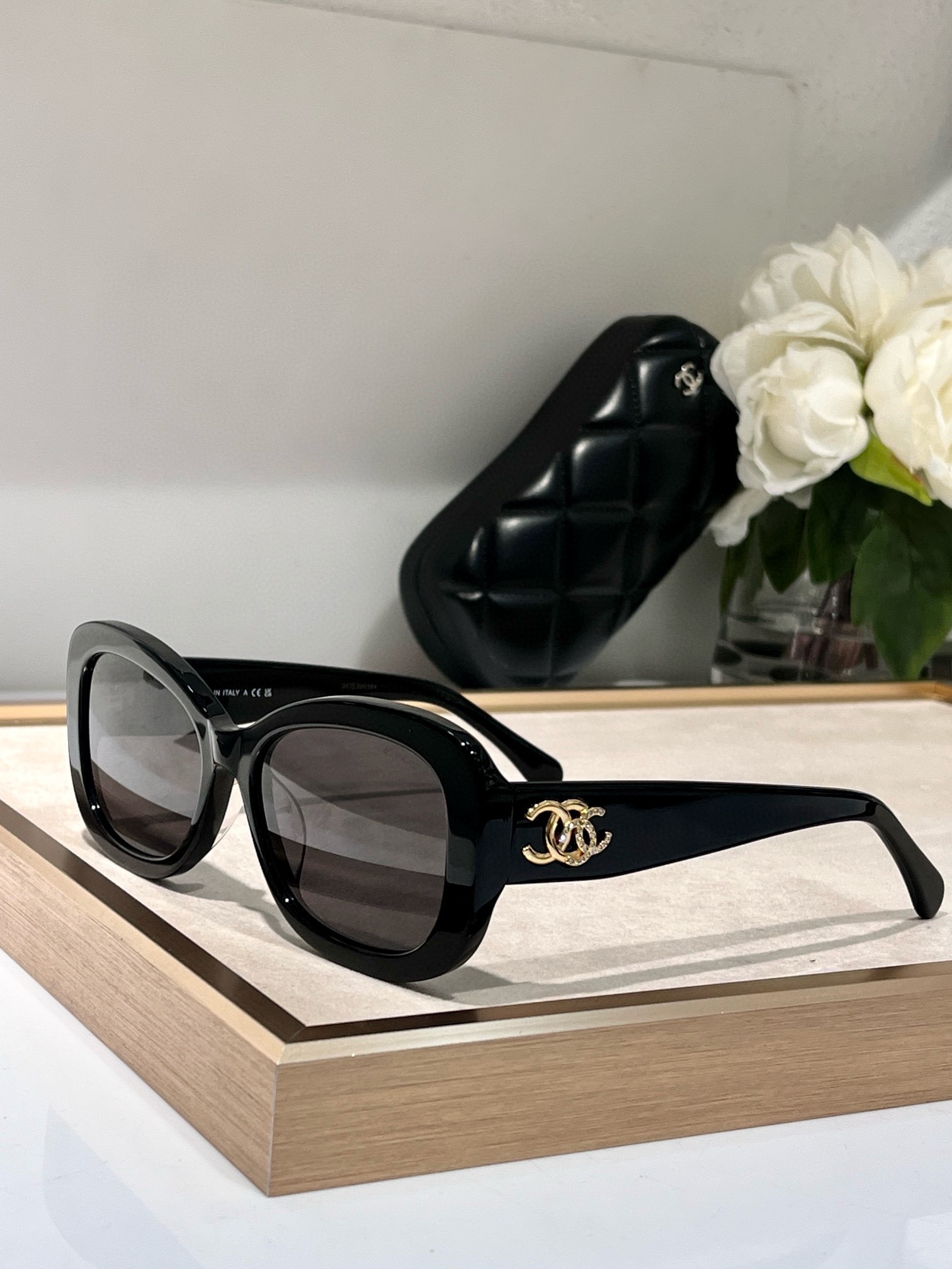  TOP QUALITY 
chanel 
diamond
modCH5468B 
SIZE55口19-