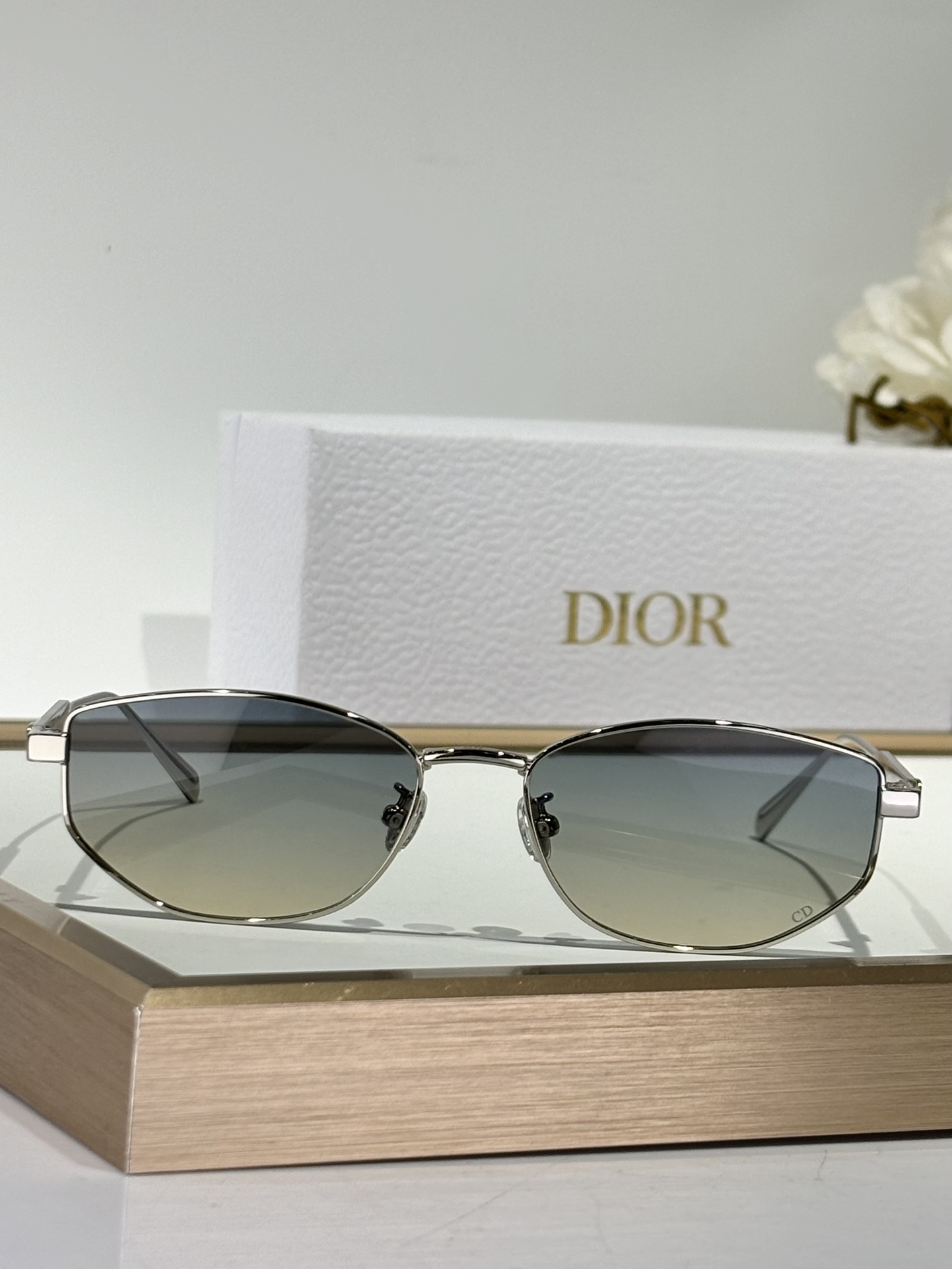 DIOR*
New 
ModCannage B1U
SIZE57-14-140
