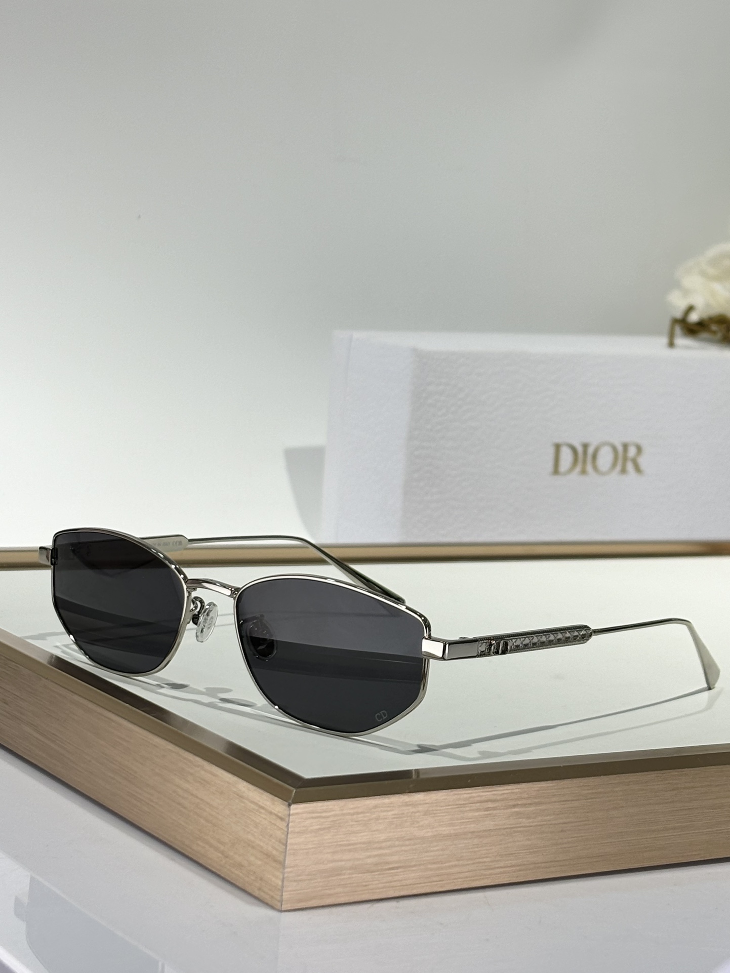  DIOR*
New 
ModCannage B1U
SIZE57-14-140
