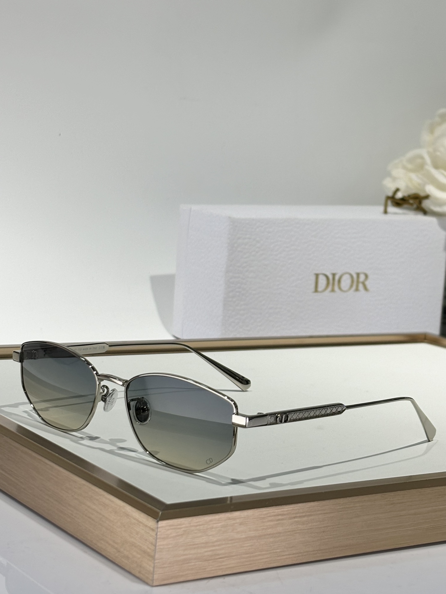  DIOR*
New 
ModCannage B1U
SIZE57-14-140
