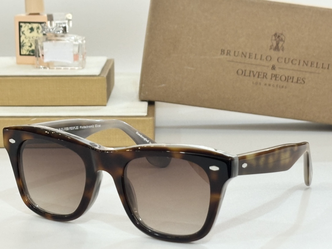  Brunello Cucinelli X Oliver People
MODOV5497SU
Size