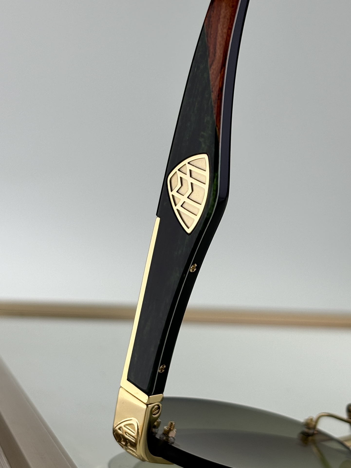  Maybach
Mod：The Magic II
Size：54-17-140
定制进口板料双色拼腿 