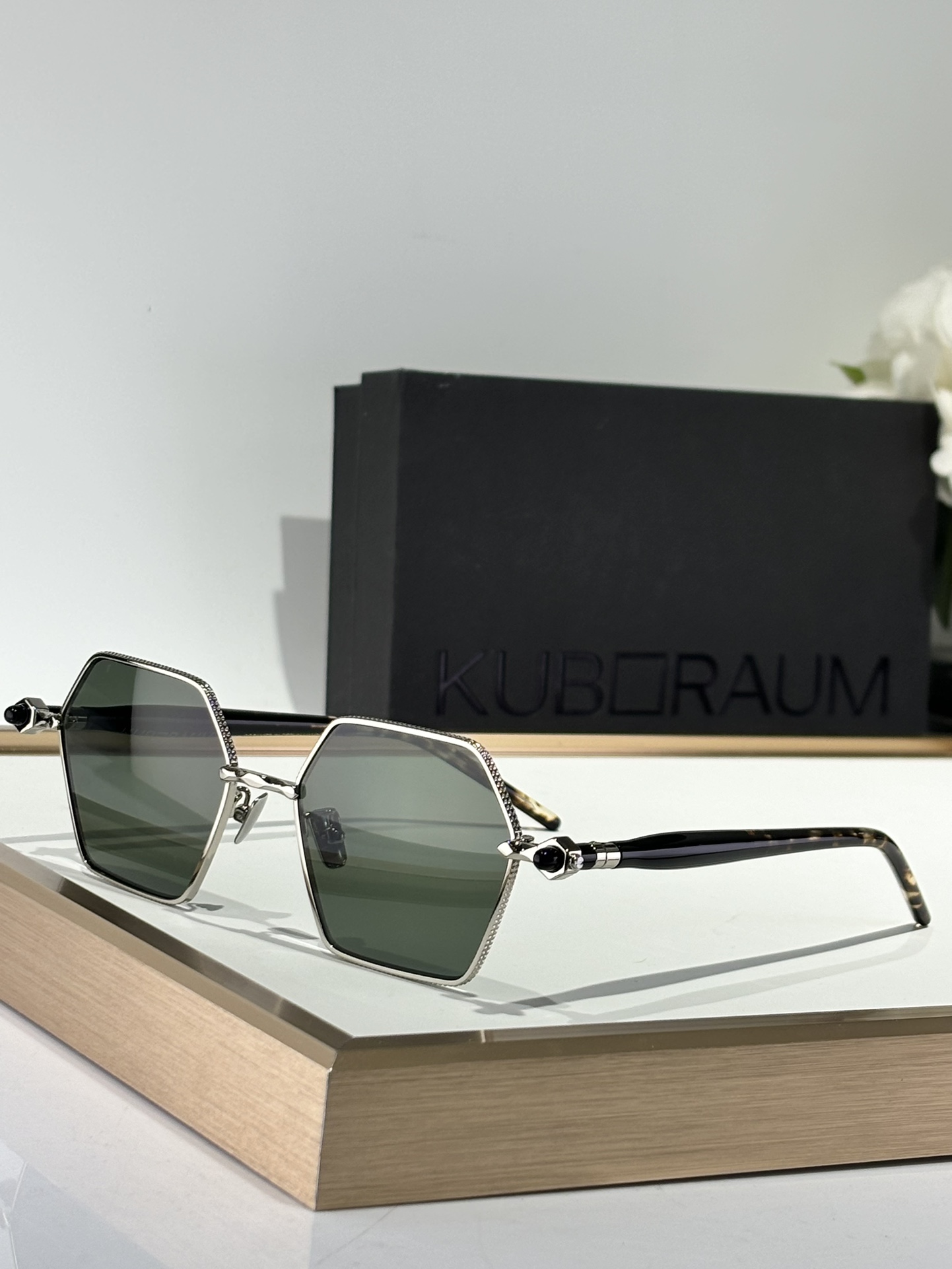 KUB口RAUMMODELSIZE54口18-145