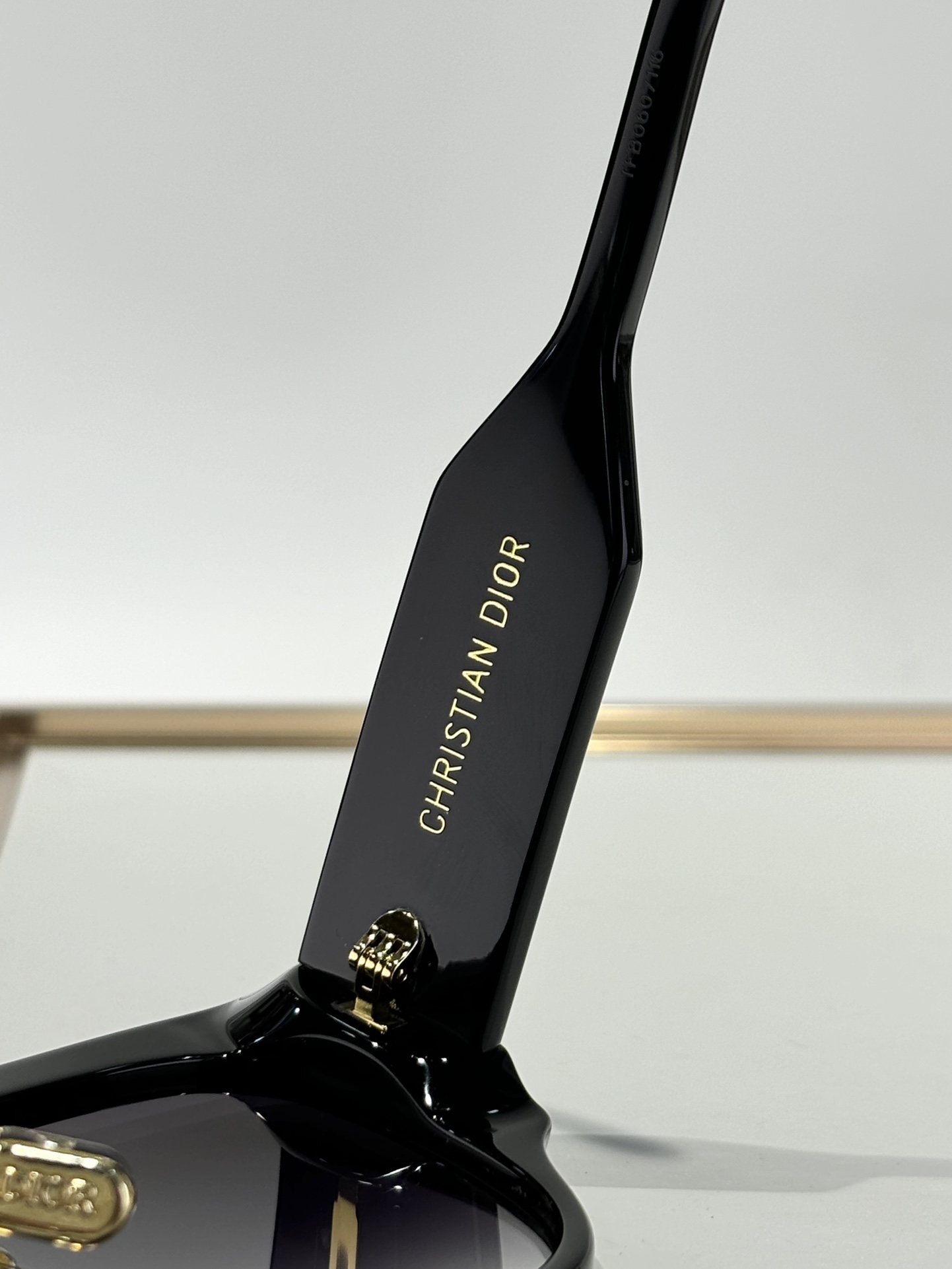 DIORMOD:SignatureR2FSize55-18-140