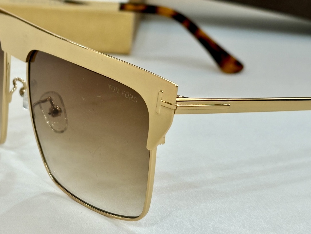Tomfordmod:FT0706SIZE:59-13-145