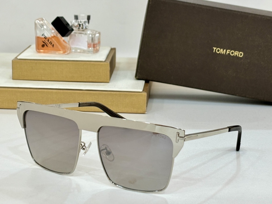Tomfordmod:FT0706SIZE:59-13-145