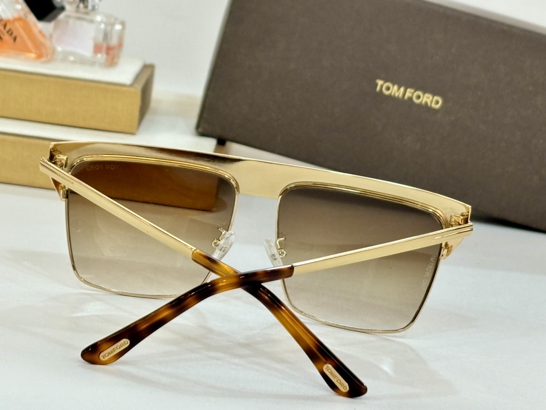 Tomfordmod:FT0706SIZE:59-13-145