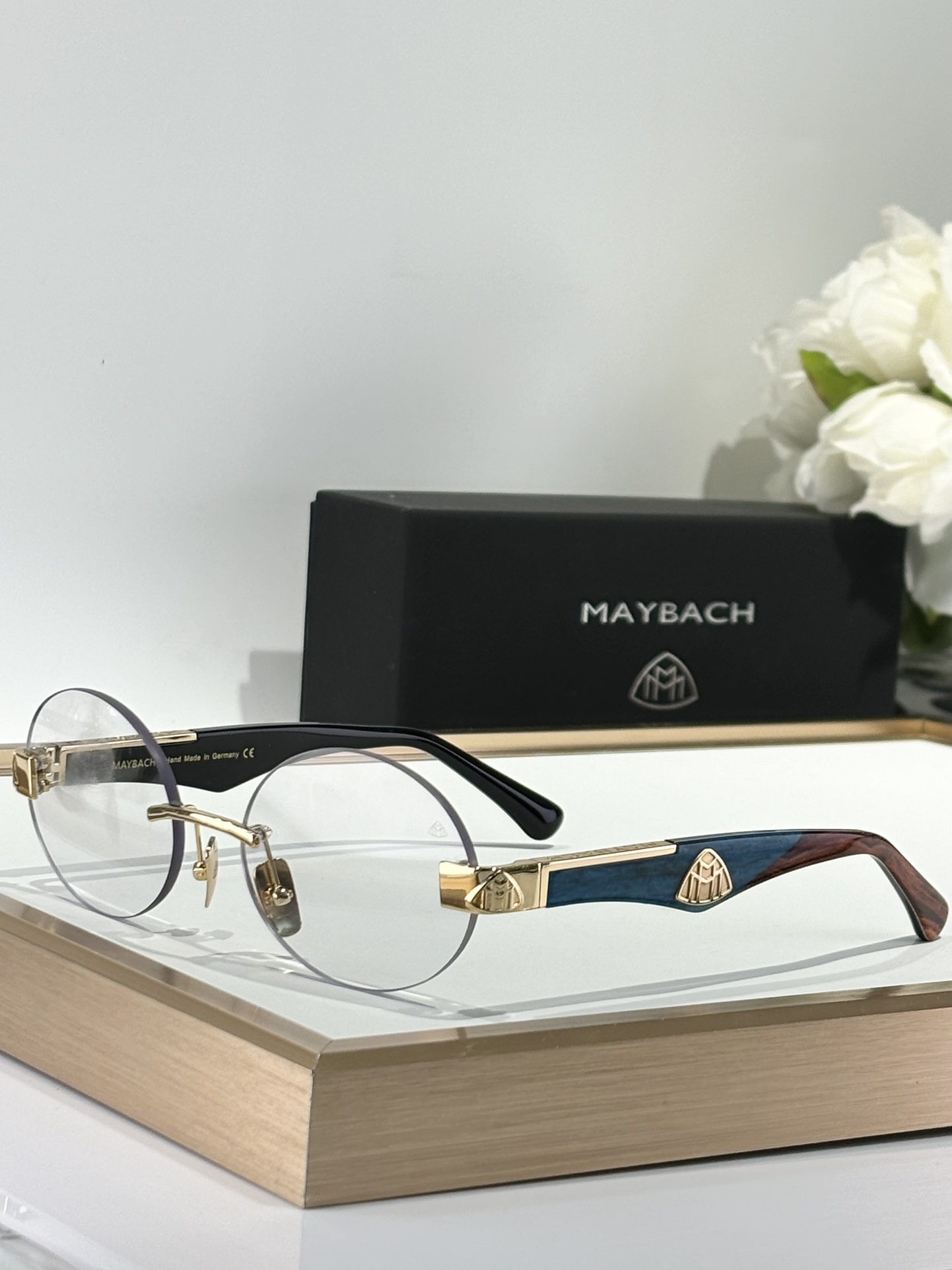  Maybach
Mod：The Magic II
Size：54-17-140
定制进口板料双色拼腿 