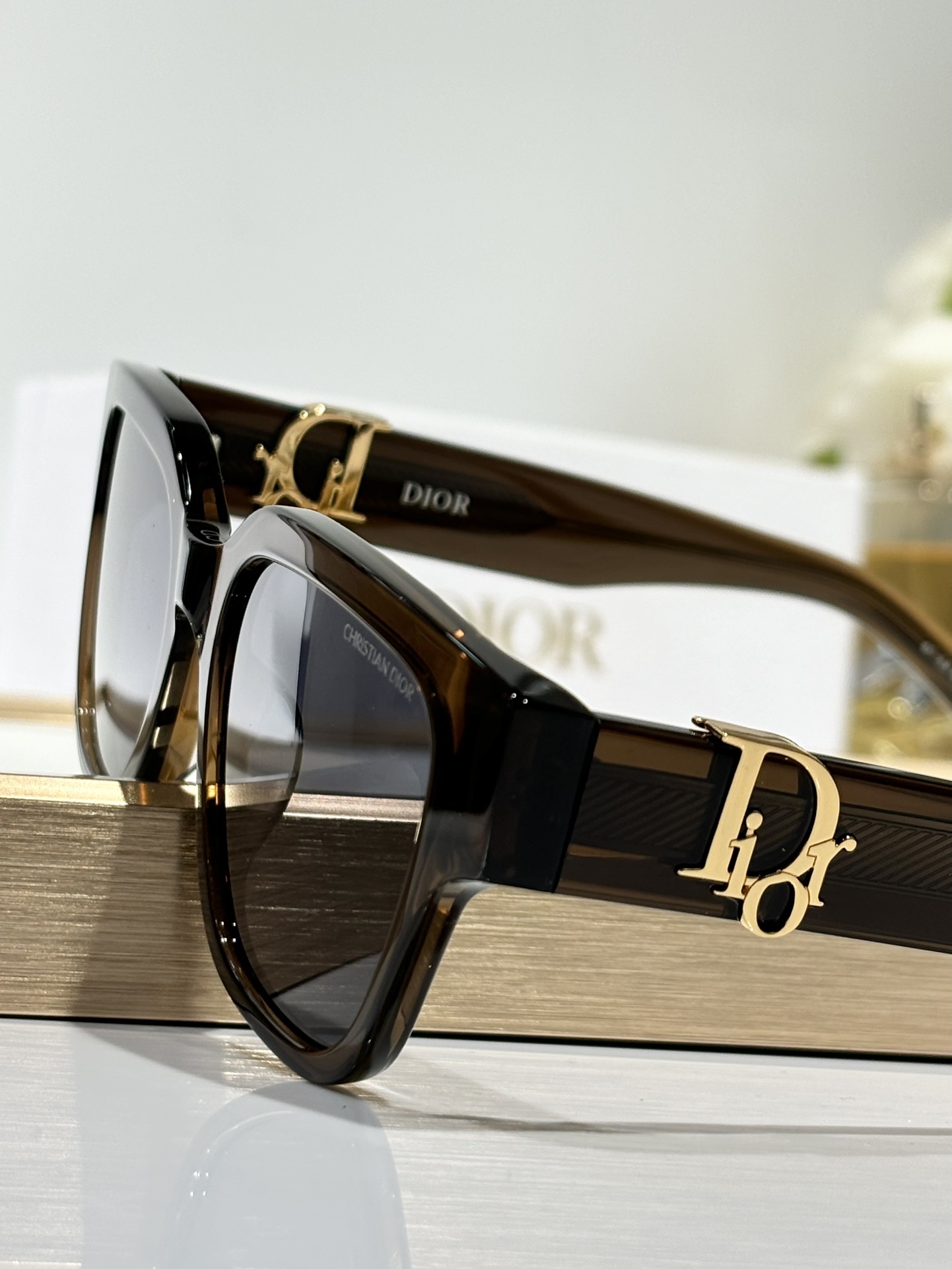 DIORMOD:DIOROBLIQUES1FSIZE:54-18-150