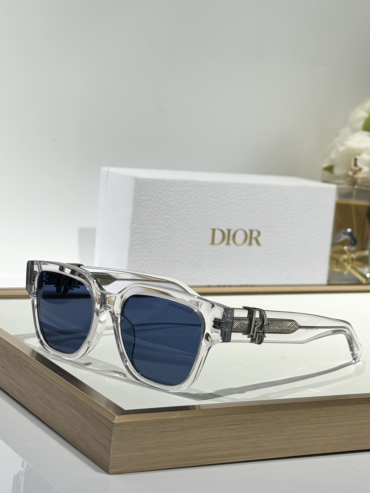 DIORMOD:DIOROBLIQUES1FSIZE:54-18-150