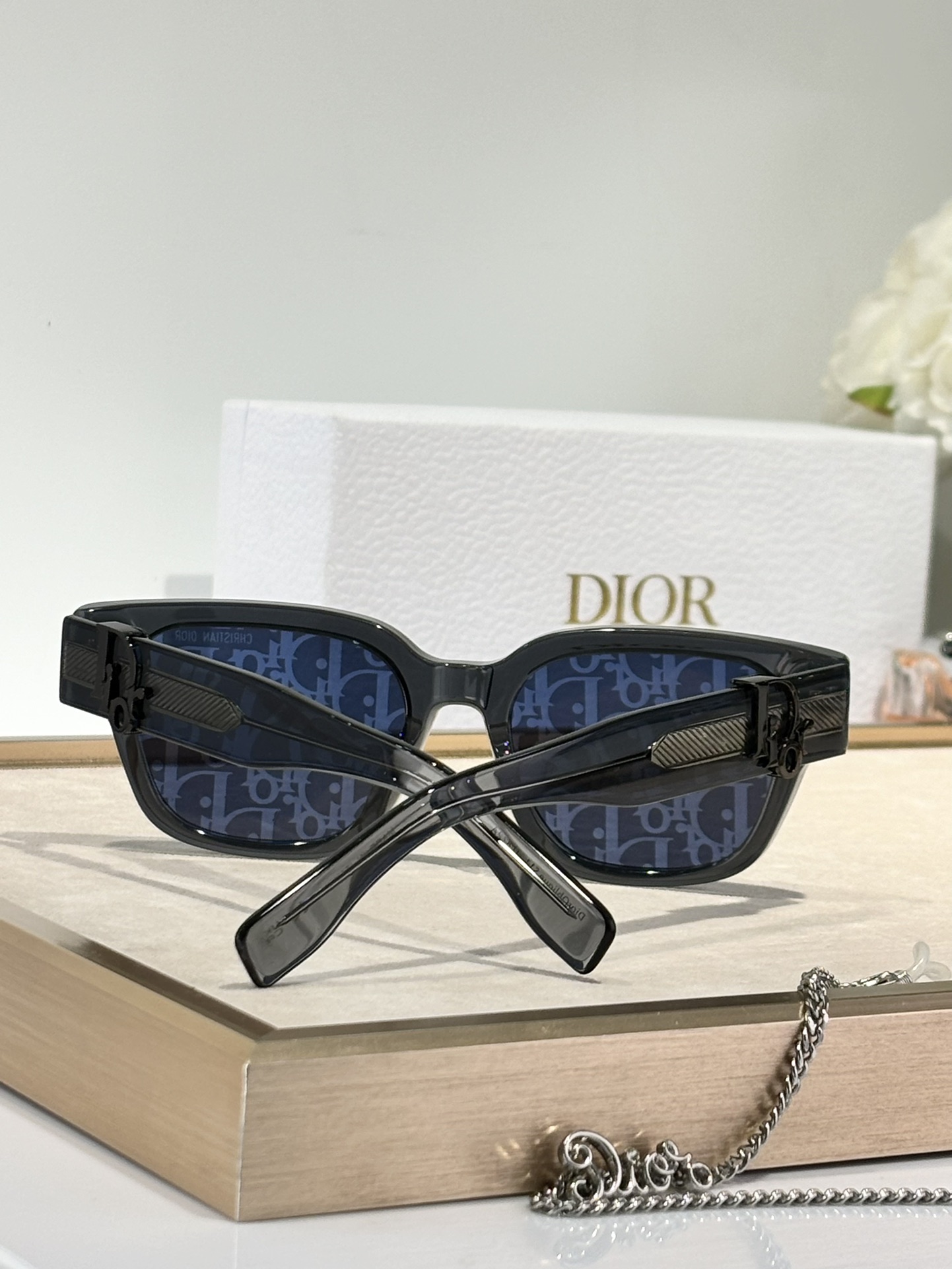 DIORMOD:ObliqueS11Size:54-19-135