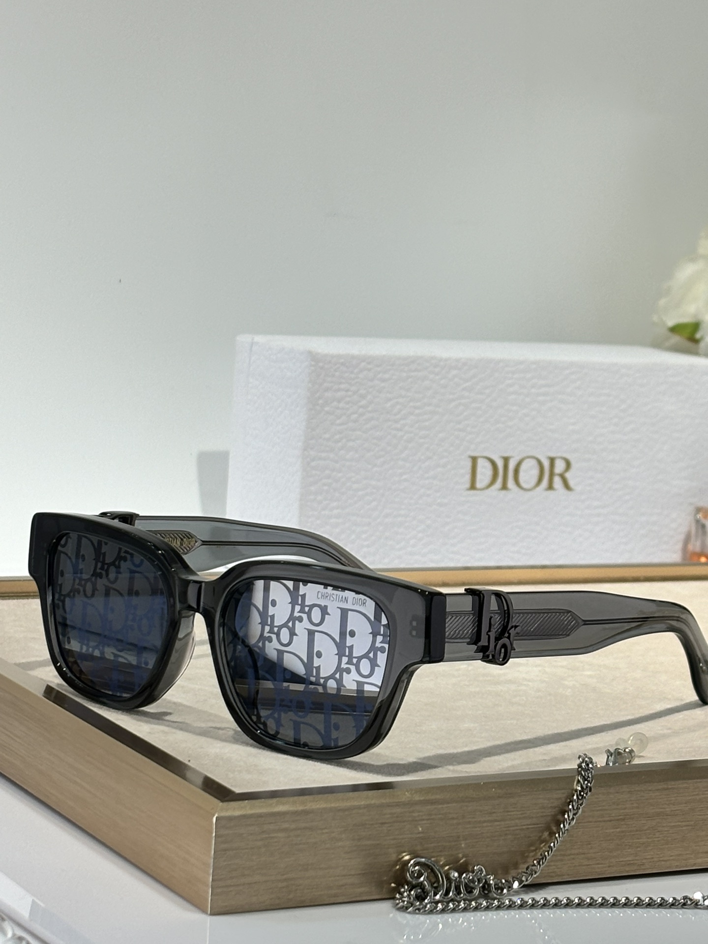 DIORMOD:ObliqueS11Size:54-19-135