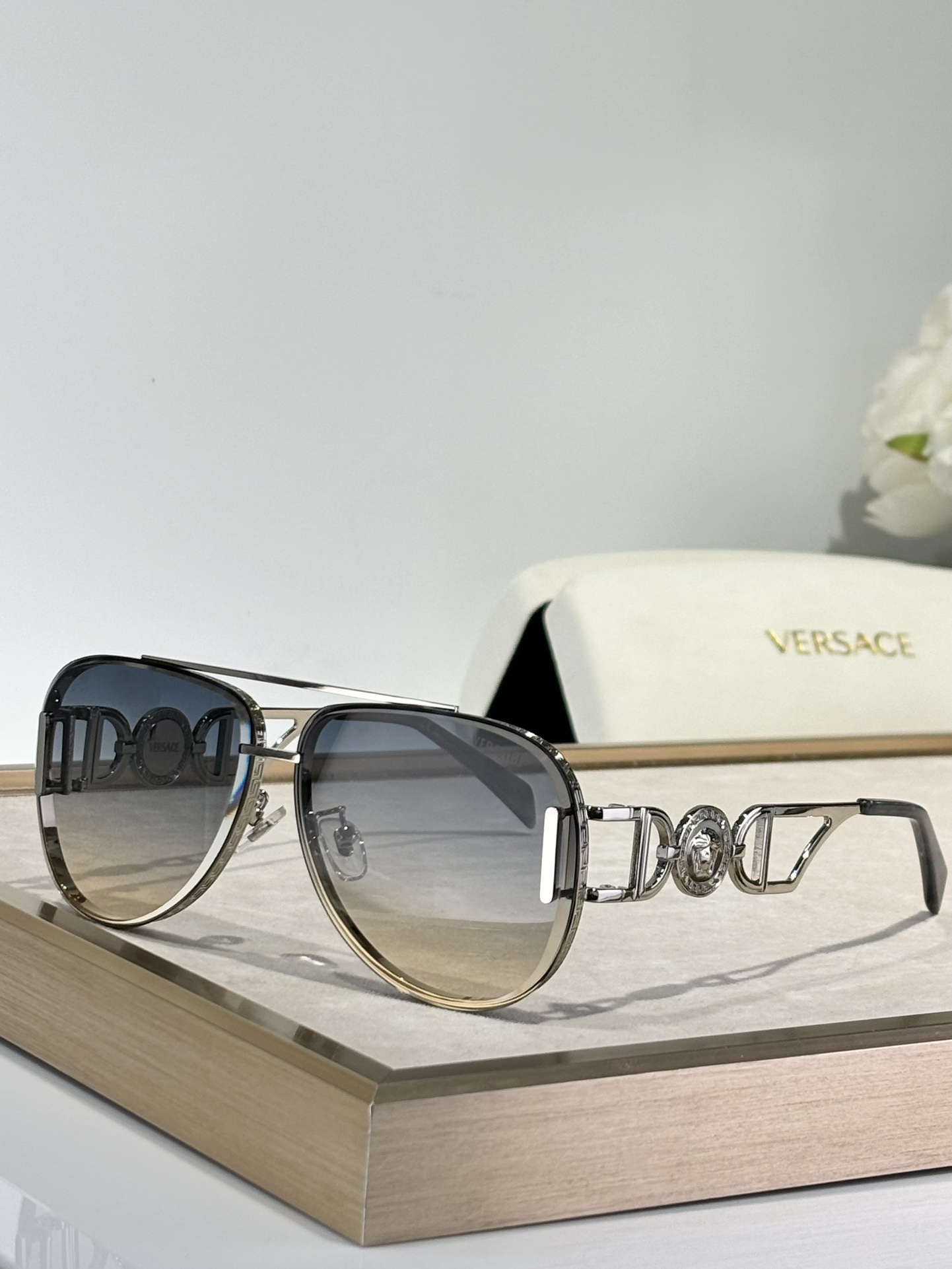 VERSAC*EModel:VE4706size:62口12-145