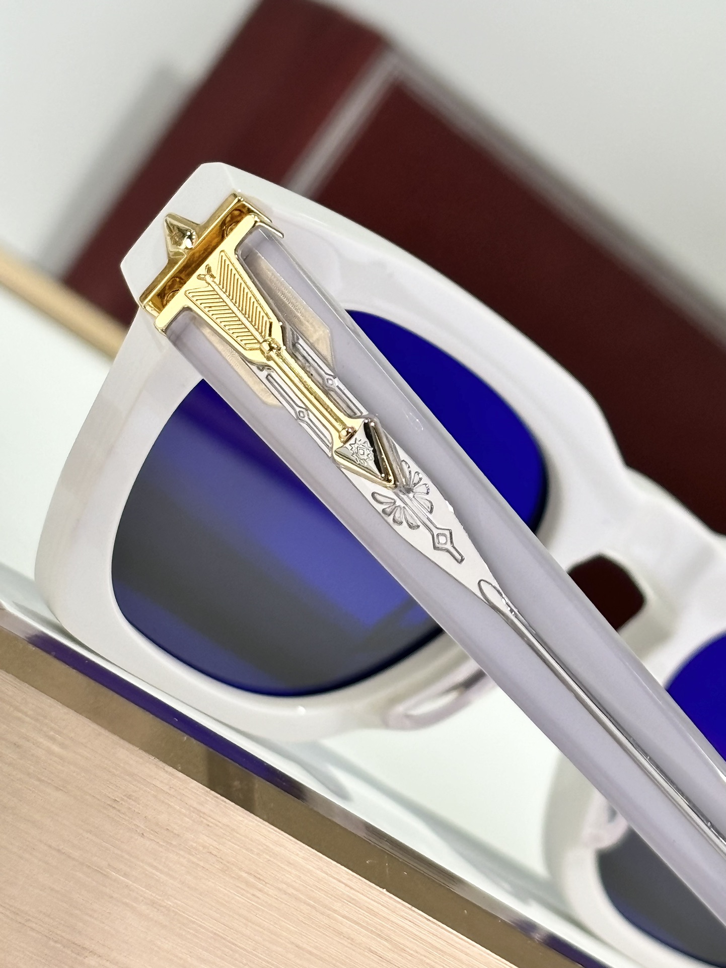  JACQUES MARIE MAGE
MODEL：RAWLINS
SIZE：49口23-146
