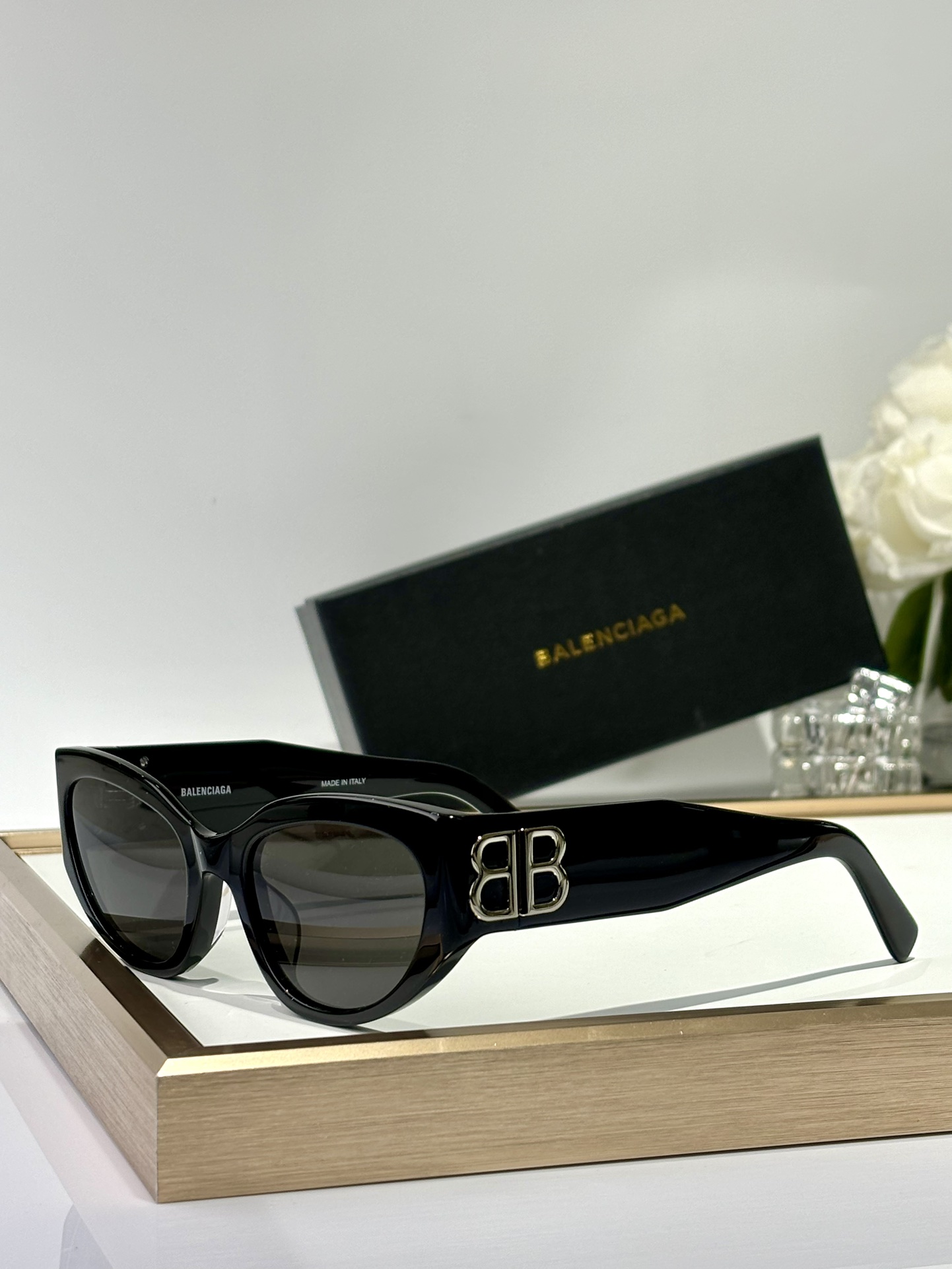  BALENCIAG* 
Mod：BB0324SK
Size：66-16-145
