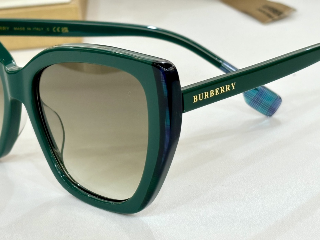 BURBERRY *Mod:BE4366Size:54-16-145