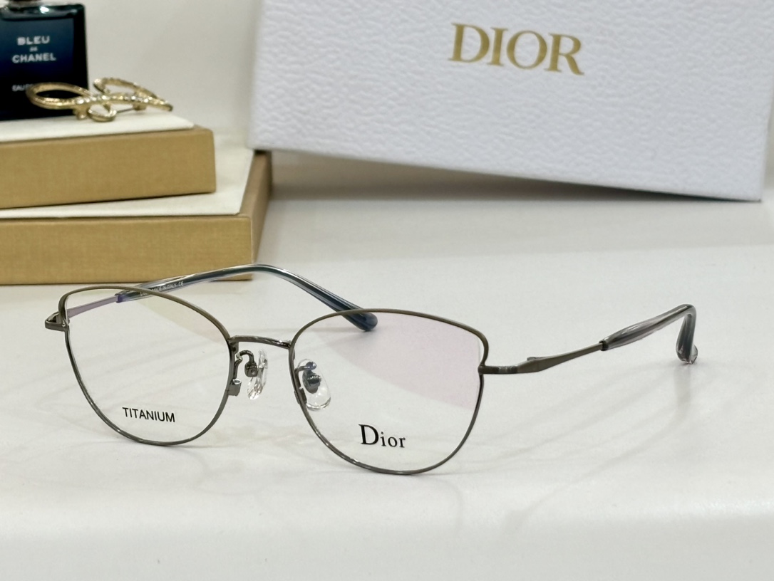 DIO*MODEL0247SIZE51口17-142
