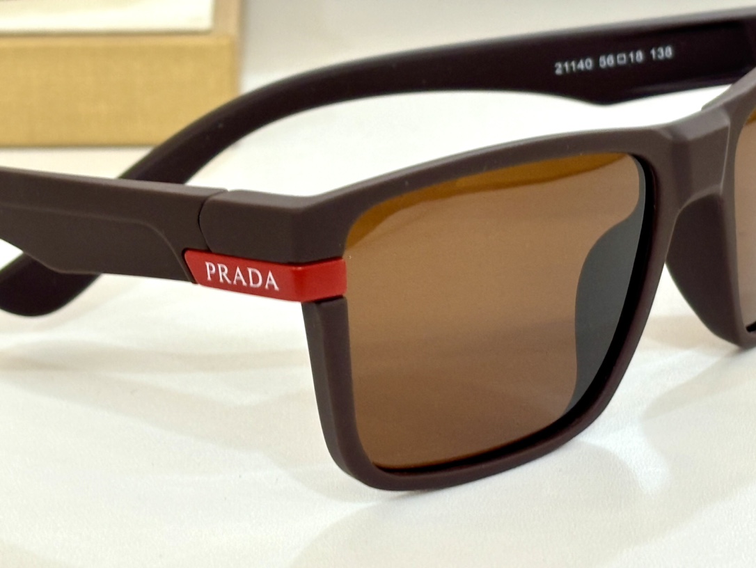 PRADASPR21140Size:56口18-138