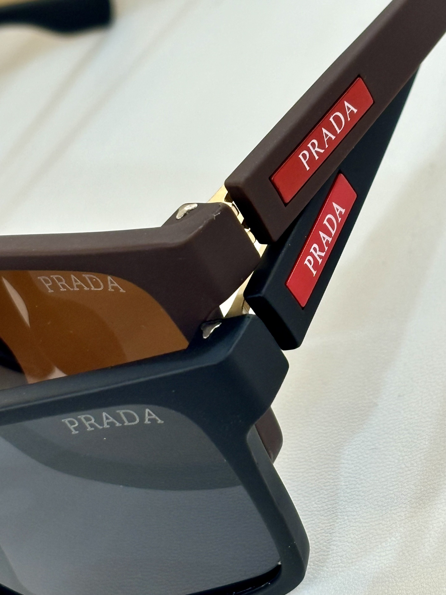 PRADASPR21134Size:55口17-143