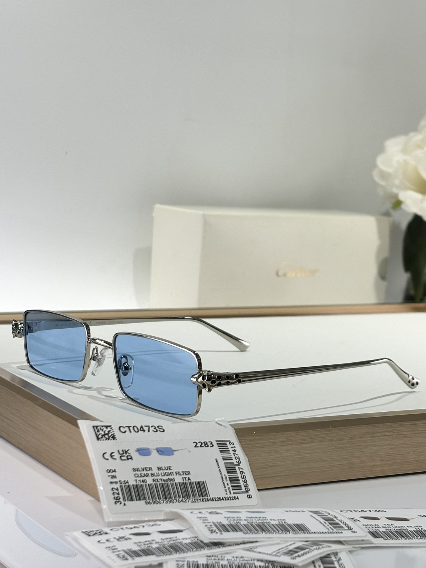  Cartier
PANTHÈRE DE CARTIER
MODEL：CT0473S
SIZE：54口2