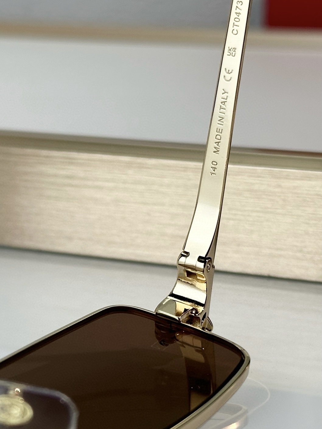  Cartier
PANTHÈRE DE CARTIER
MODEL：CT0473S
SIZE：54口2