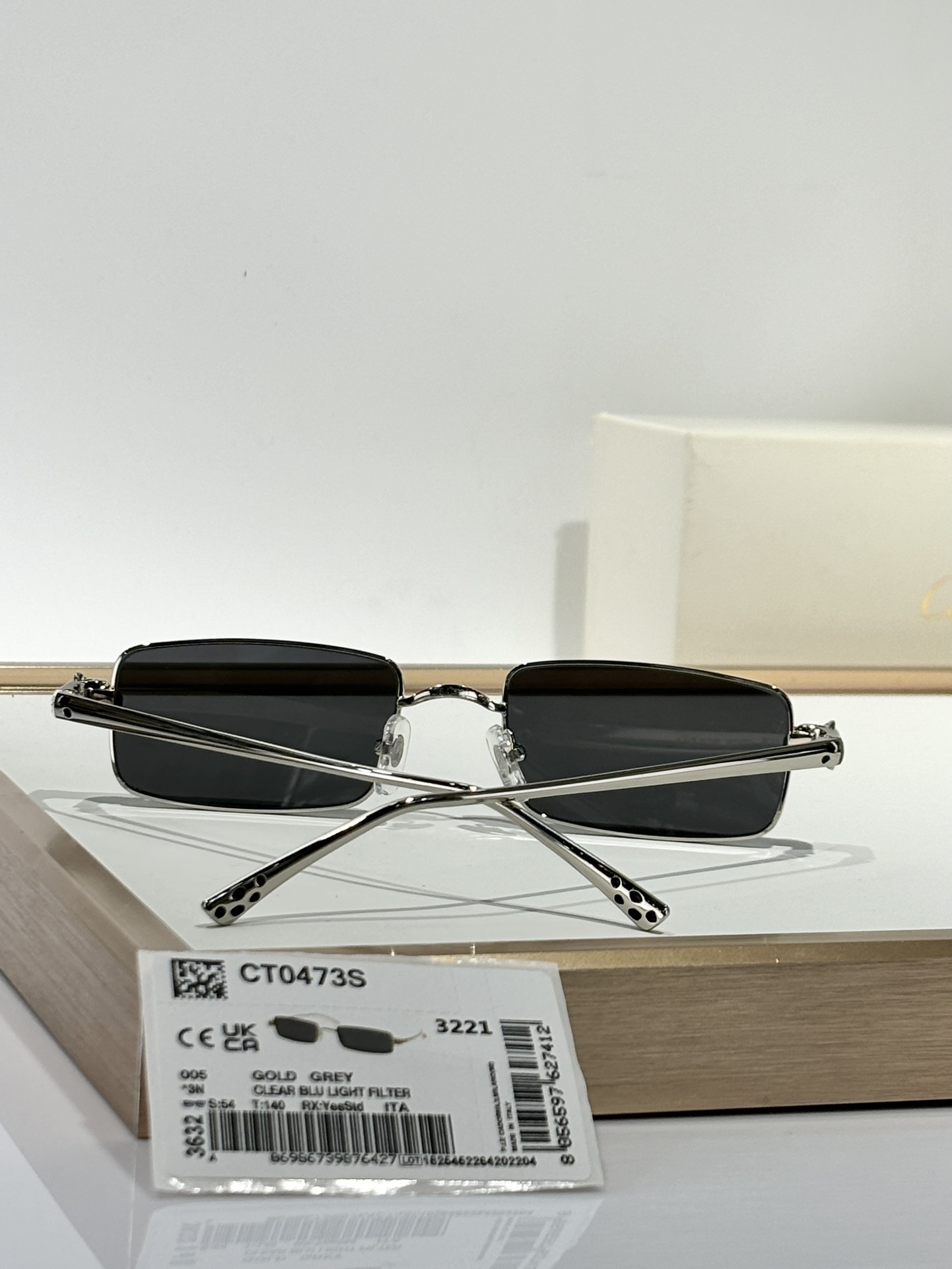  Cartier
PANTHÈRE DE CARTIER
MODEL：CT0473S
SIZE：54口2