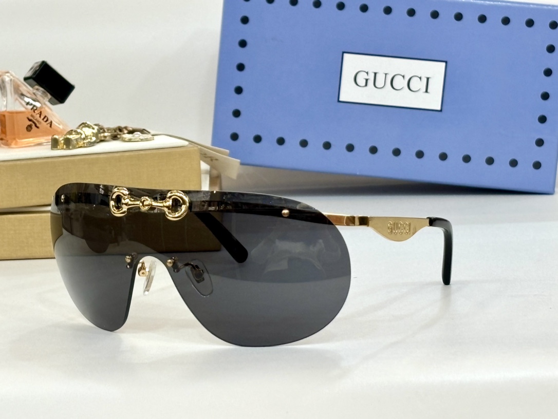 GUCCMODEL:GG1656SSIZE:99口1-125
