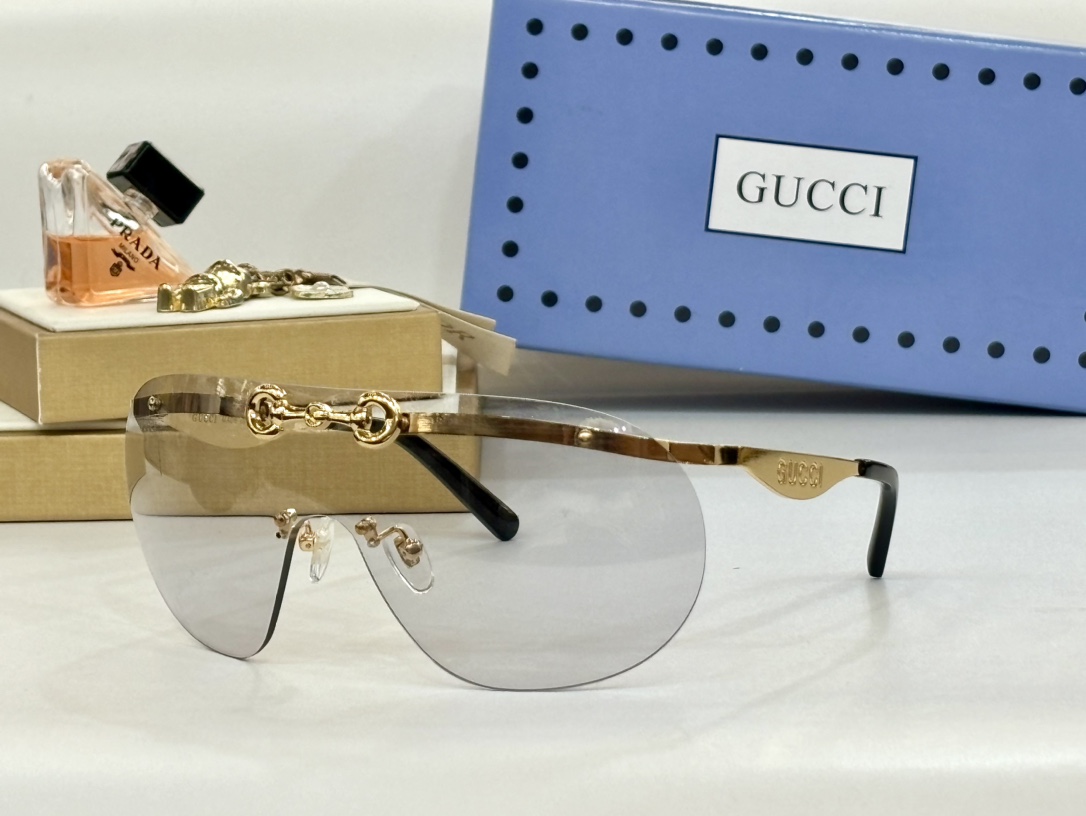 GUCCMODEL:GG1656SSIZE:99口1-125