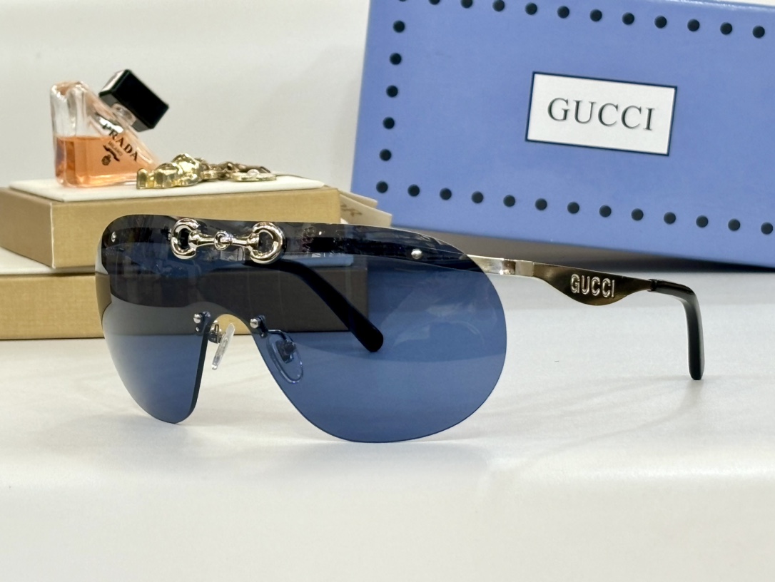 GUCCMODEL:GG1656SSIZE:99口1-125