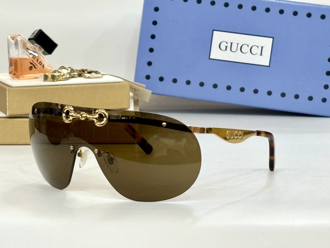 GUCCMODEL:GG1656SSIZE:99口1-125