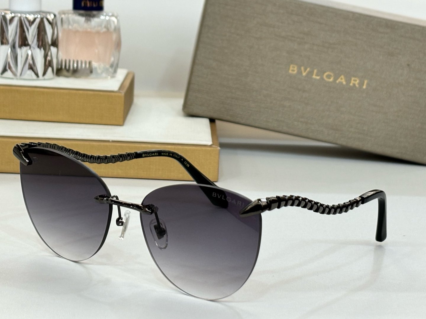  BVLGAR*
MODEL：BV 9004B
SIZE：60口18-145

