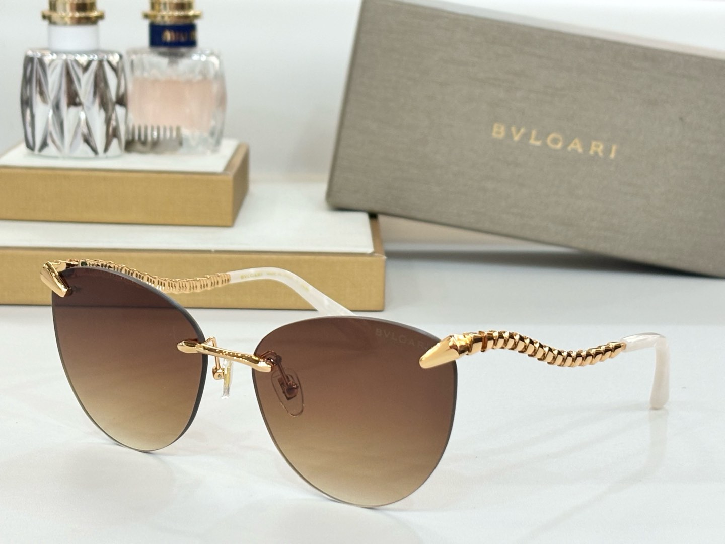  BVLGAR*
MODEL：BV 9004B
SIZE：60口18-145

