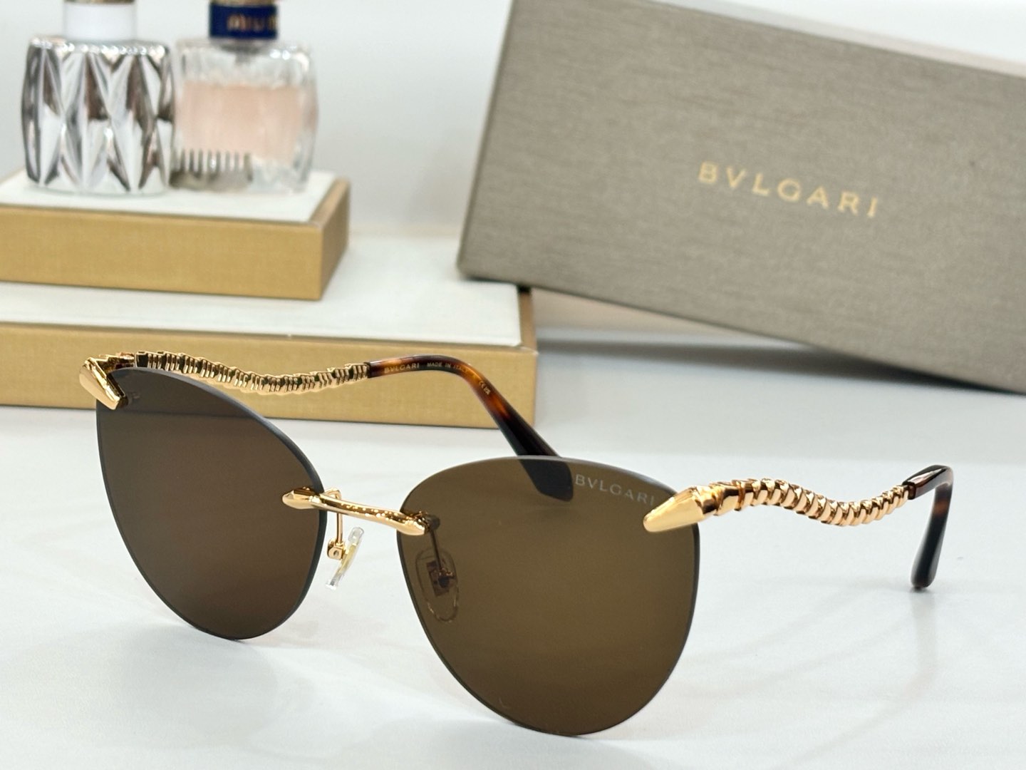  BVLGAR*
MODEL：BV 9004B
SIZE：60口18-145
