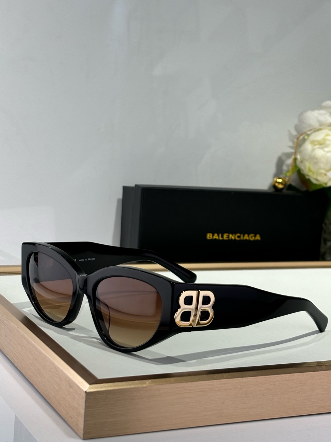  BALENCIAG* 𝐵𝑎𝑙𝑒𝑛𝑐𝑖𝑎𝑔𝑎
MODEL：BB0324SK
SIZE：55口19-135