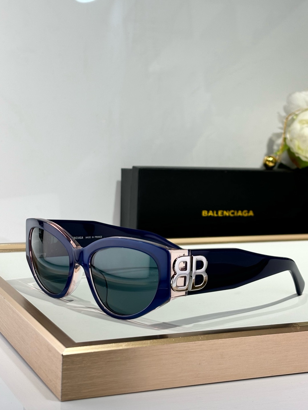  BALENCIAG* 𝐵𝑎𝑙𝑒𝑛𝑐𝑖𝑎𝑔𝑎
MODEL：BB0324SK
SIZE：55口19-135