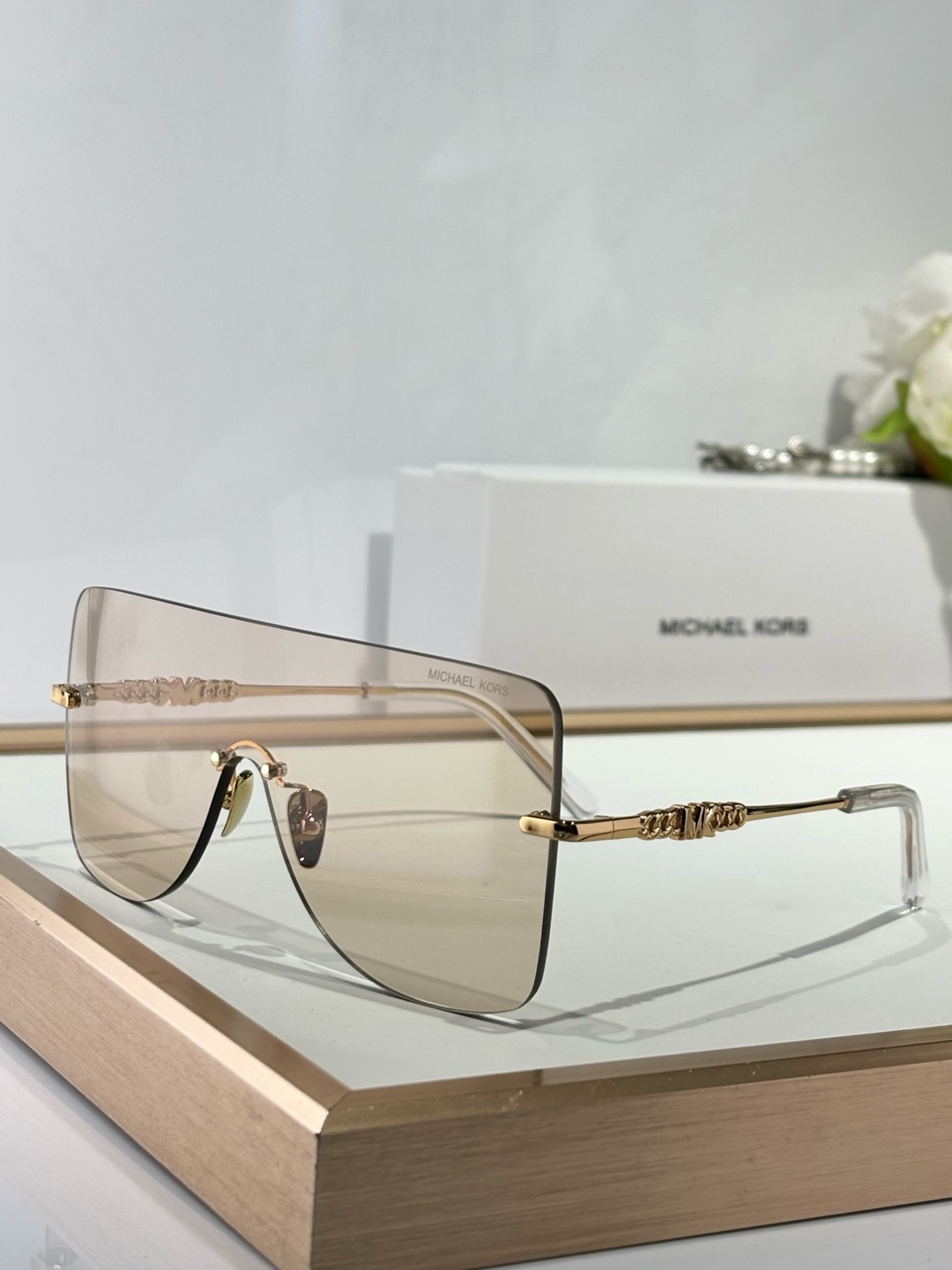  MICHAEL KORS
MODEL：MK 1148
SIZE：137口0-140
