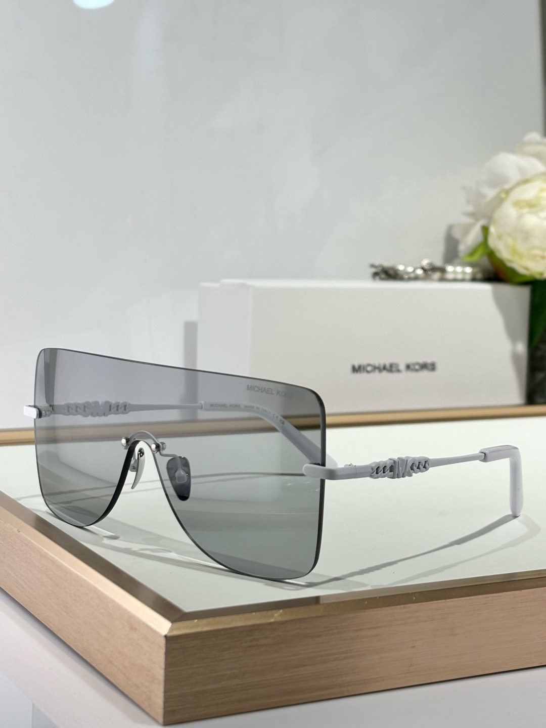  MICHAEL KORS
MODEL：MK 1148
SIZE：137口0-140
