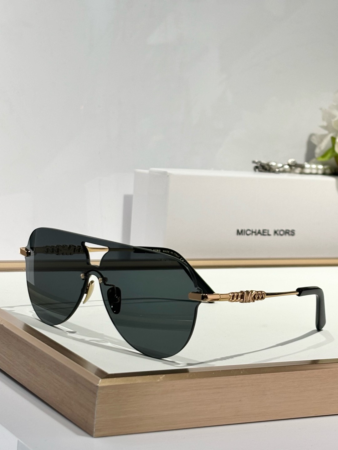  MICHAEL KORS
MODEL：MK 1149
SIZE：137口0-140
